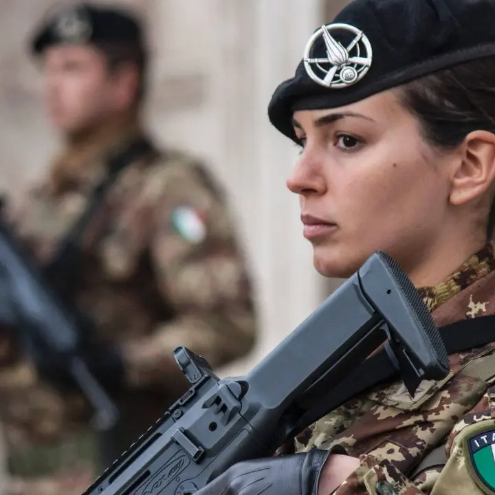 L’esercito a difesa dell’ospedale di Vibo diventa un caso nazionale: la notizia rimbalza sulla stampa italiana