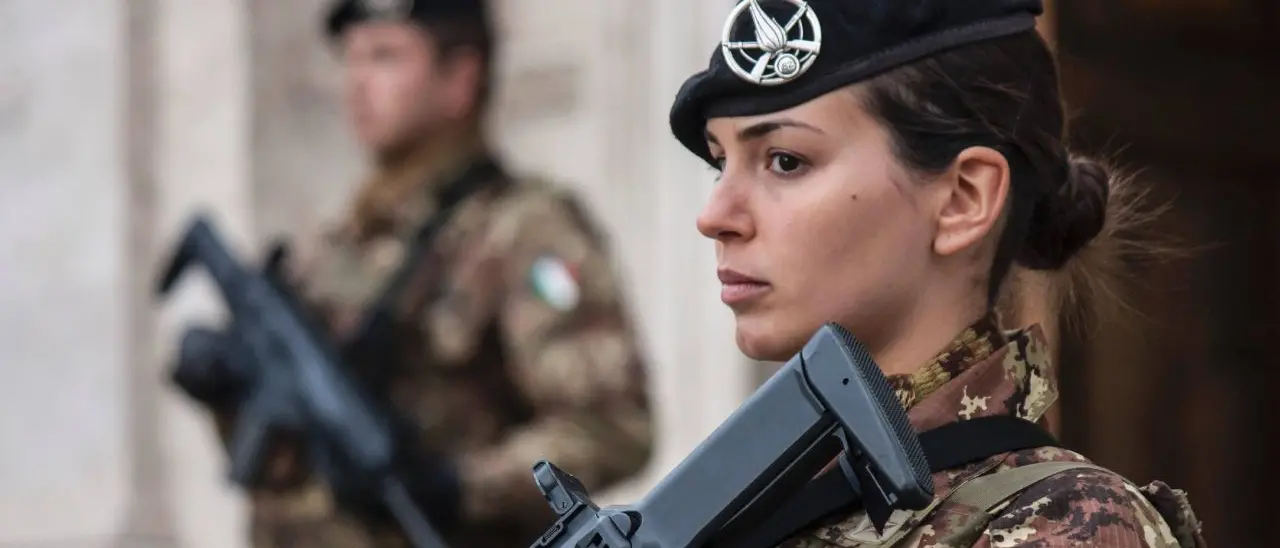 L’esercito a difesa dell’ospedale di Vibo diventa un caso nazionale: la notizia rimbalza sulla stampa italiana