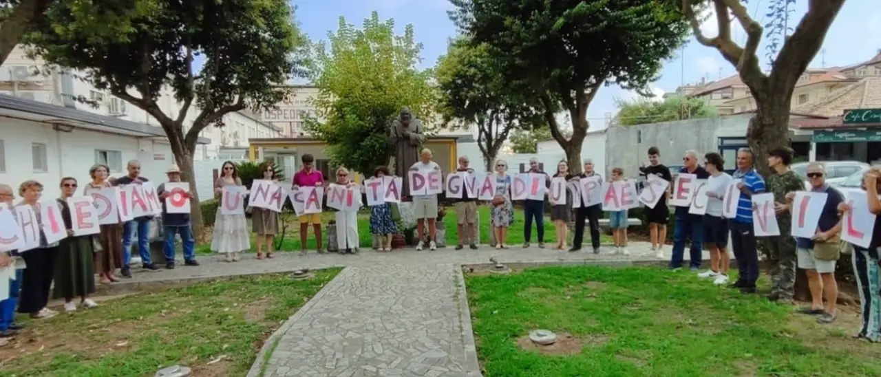 Esercito all'ospedale di Vibo, l'Osservatorio civico Città attiva: «Non servono militari ma una sanità degna di un paese civile»