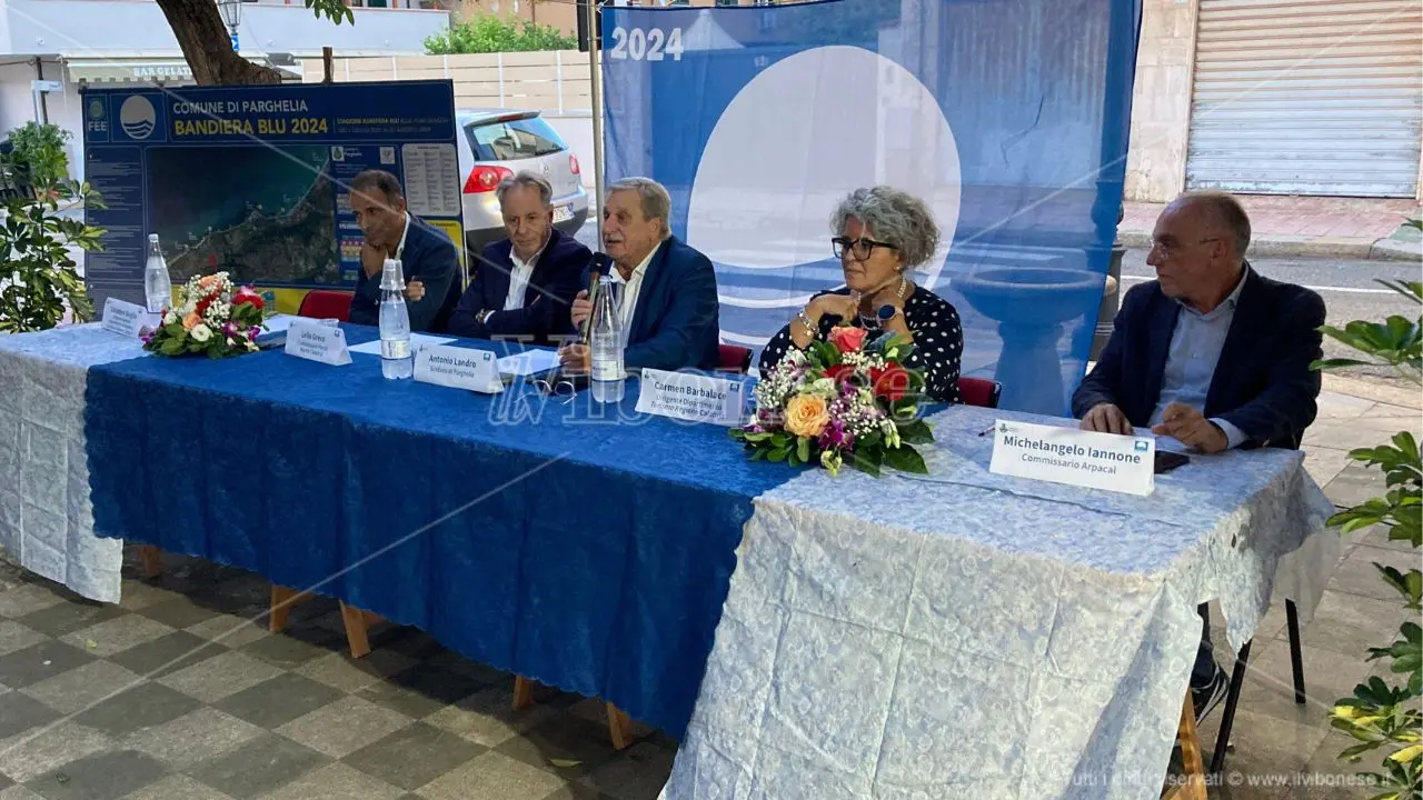 A Parghelia “La notte Blu” celebra il patrimonio ambientale e definisce le sfide per un turismo sostenibile - VIDEO