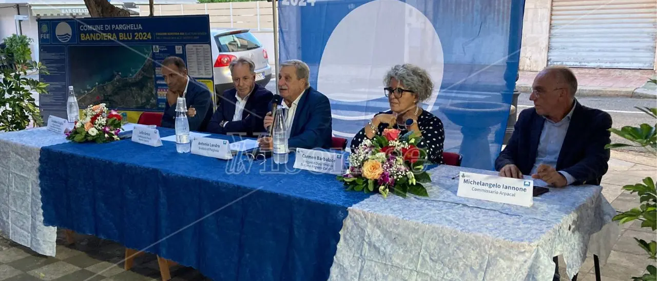 A Parghelia “La notte Blu” celebra il patrimonio ambientale e definisce le sfide per un turismo sostenibile - VIDEO