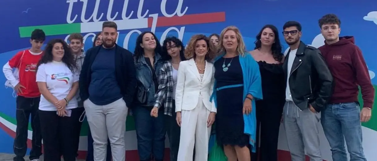 La delegazione calabrese all’inaugurazione dell’anno scolastico con Mattarella. La vibonese Falduto (Consulte studentesche): «Esperienza bellissima»