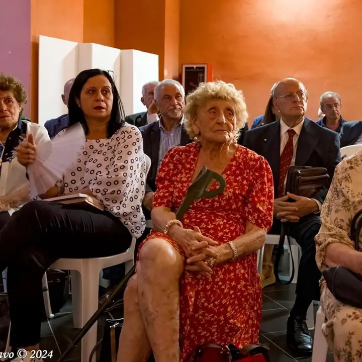 Maria Folino Murmura entra a far parte dell'Unione Insigniti al Merito della Repubblica Italiana di Vibo Valentia