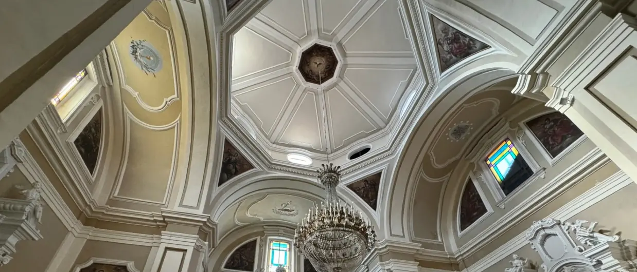 La rinascita della chiesa del Gesù di Tropea che torna ai fedeli dopo oltre un anno dal crollo della cupola