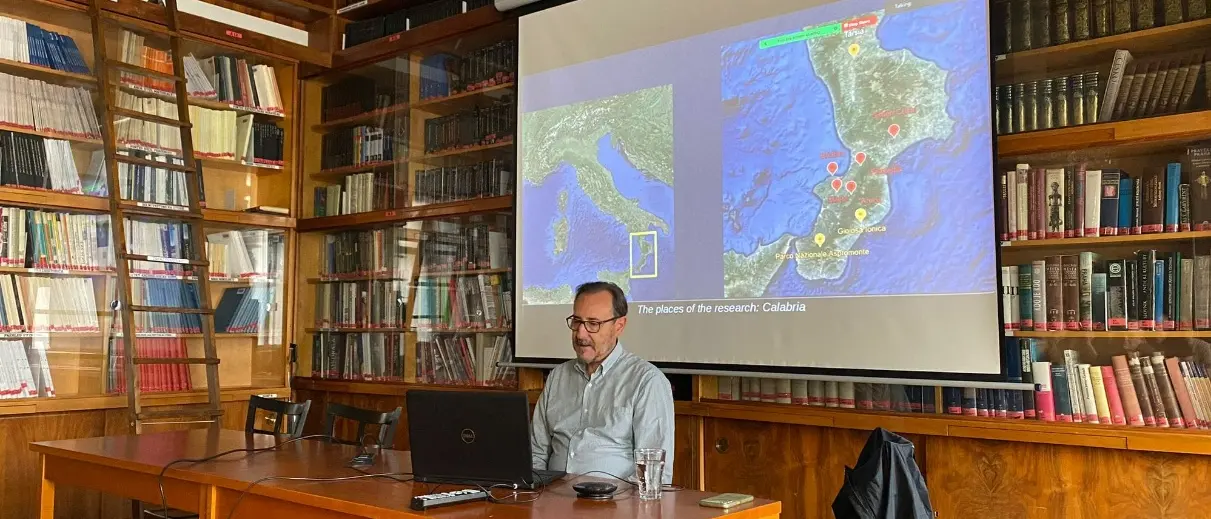 Le ricerche e gli scavi realizzati nei siti archeologici vibonesi approdano in Repubblica Ceca