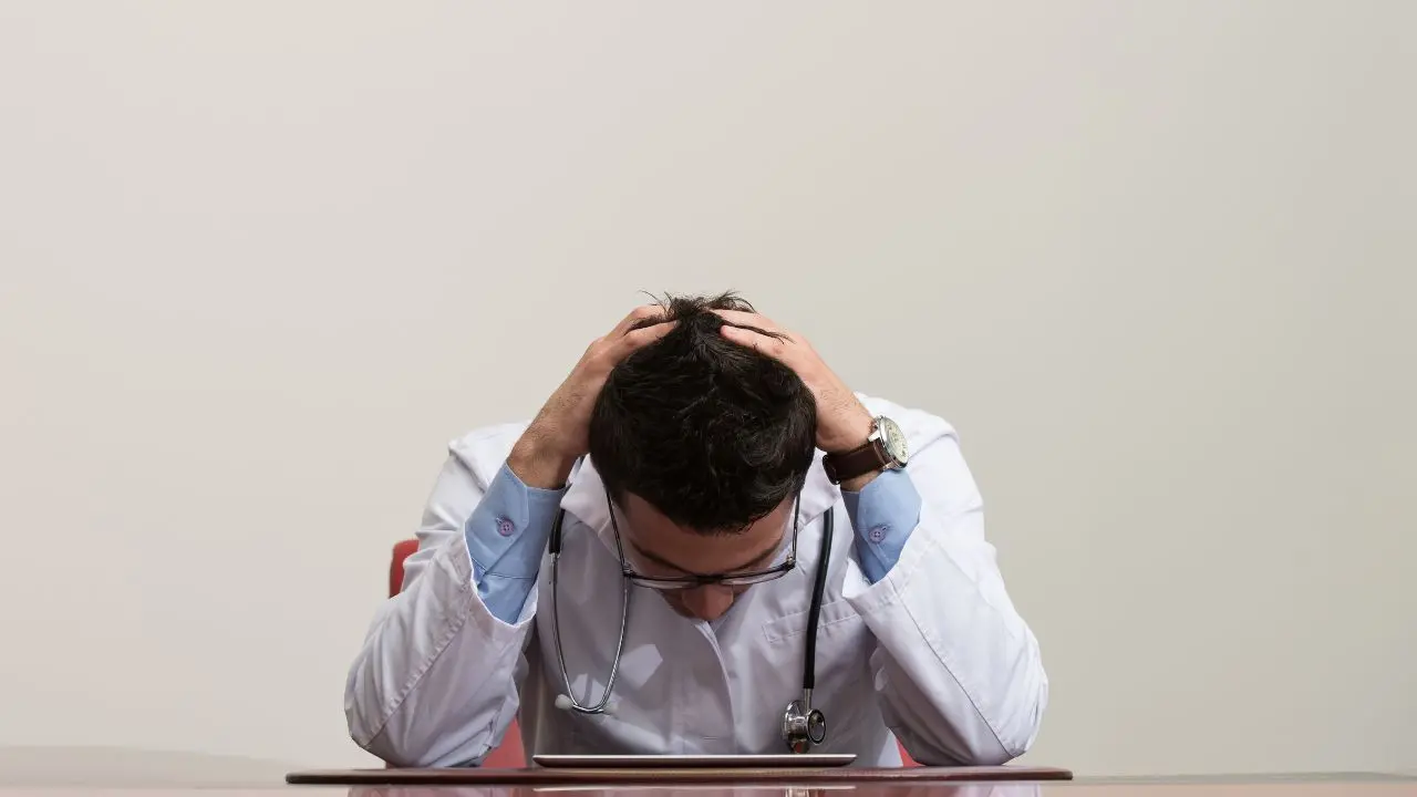 Lo scioglimento dell'Asp è un altro duro colpo inferto alla sanità vibonese. Ma Occhiuto da queste parti non si vede mai