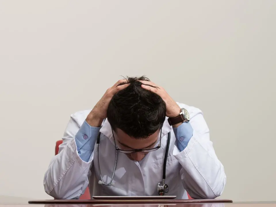 Il Vibonese ha urgente bisogno di esercitare il proprio diritto alla salute, disarmante il silenzio delle istituzioni