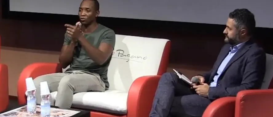 Aboubakar Soumahoro e la lotta per il lavoro e la dignità umana - Video