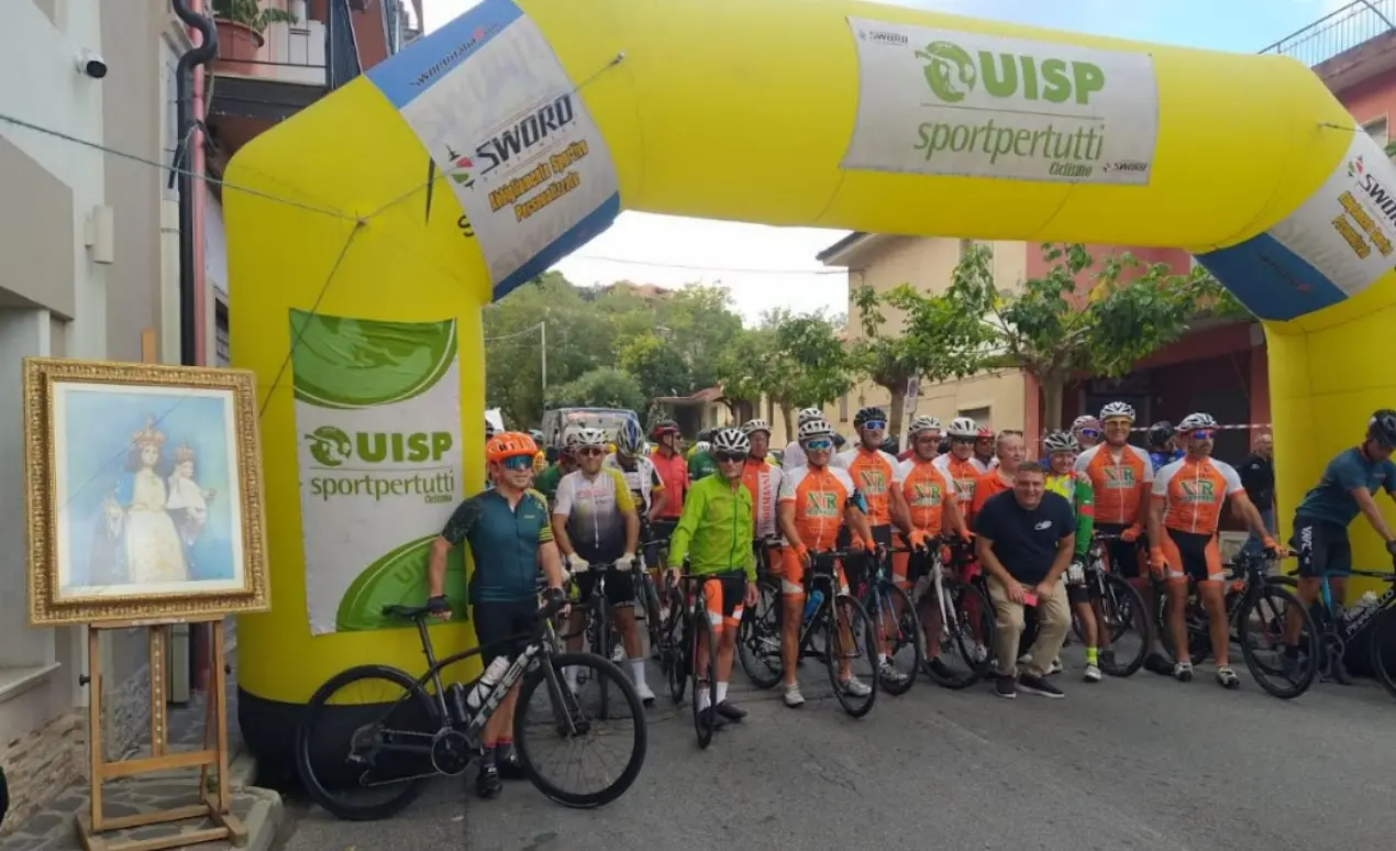 A Monterosso la sesta gara ciclistica Bec “Madonna del Rosario” con oltre 100 partecipanti da tutta la Calabria