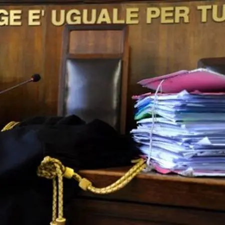 Estorsione ai danni di imprenditori di Lamezia Terme, torna in libertà Bentornato\n