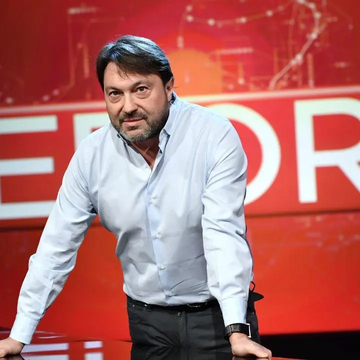 Il giornalista e conduttore di Report Sigfrido Ranucci a Vibo per presentare il suo ultimo libro La scelta