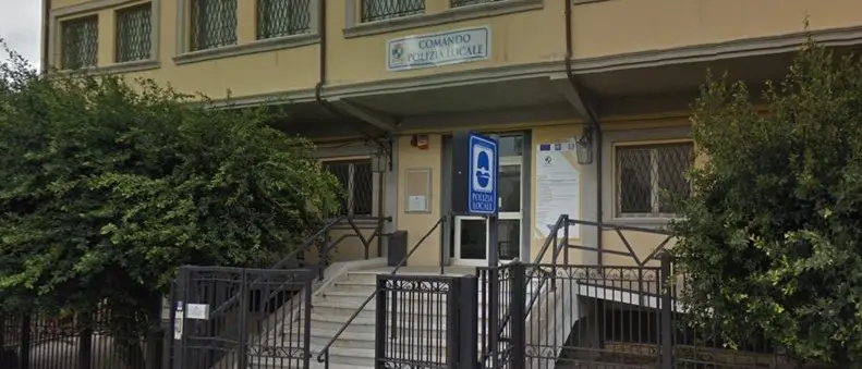 Tropea, biglietto minatorio a un agente della polizia municipale