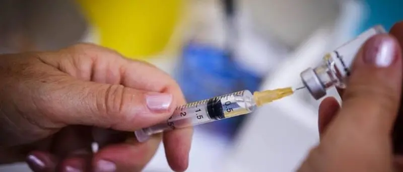 Vaccini anti-Covid a over 40, anche nel Vibonese prenotazioni slittate al 19 o 20 maggio