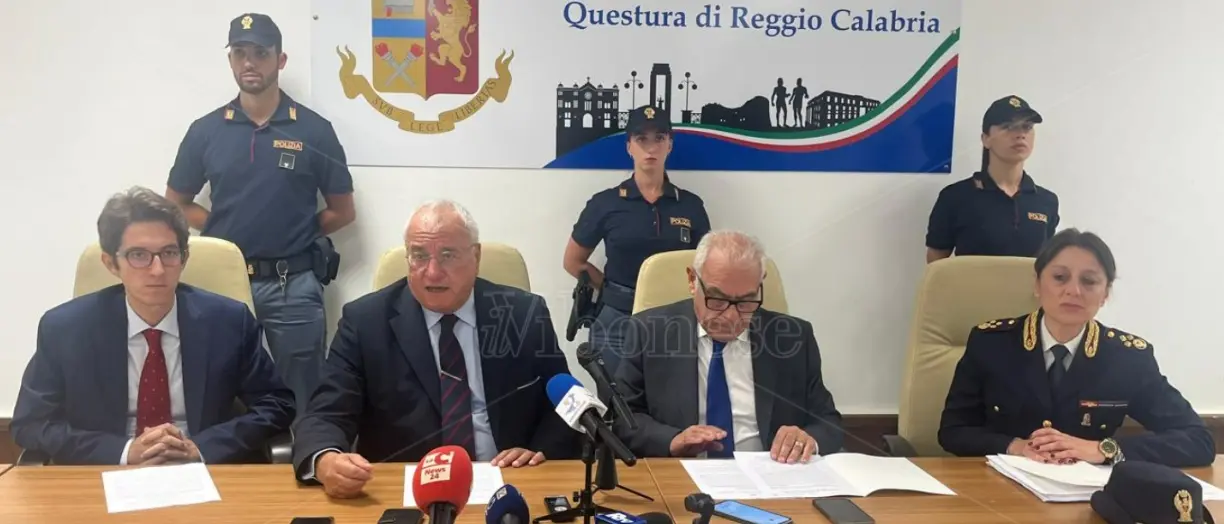 Violenza sessuale di gruppo su una ragazzina minorenne, 9 arresti tra Reggino e città del Nord