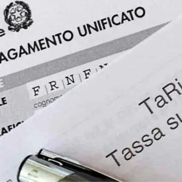 Tari non rateizzabile, il Comune di Cosenza scarica sulla Provincia