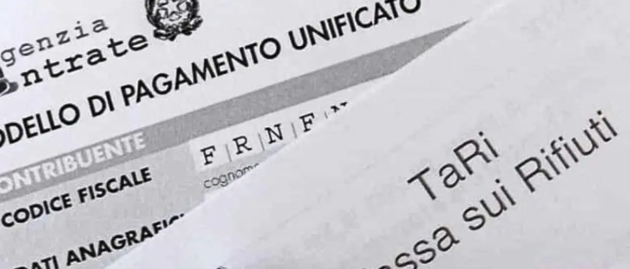 Tari non rateizzabile, il Comune di Cosenza scarica sulla Provincia