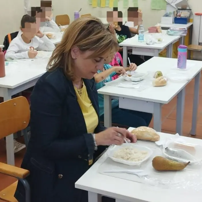 Mense nelle scuole vibonesi, la qualità dei pasti al centro dei controlli dell’amministrazione comunale