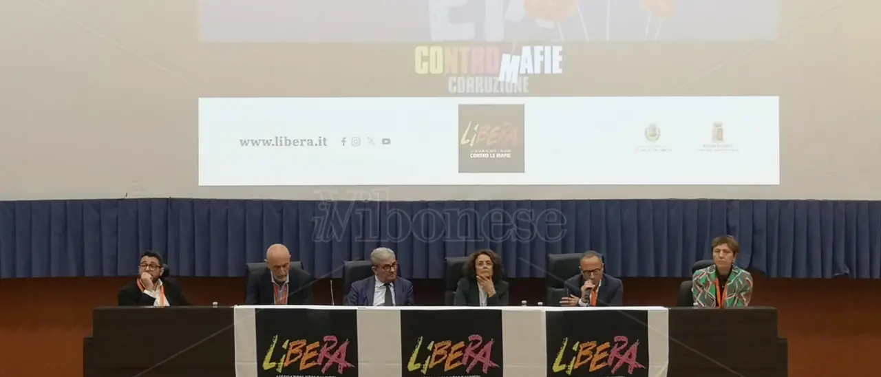 L'evento di Libera a Vibo, il magistrato Salvatore Dolce (Dna): «Il 416 bis non funziona più, la mafia oggi è collusione»