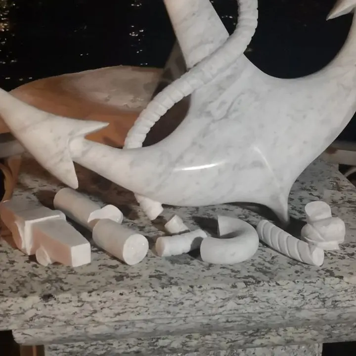 Inaugurato due mesi fa e già vandalizzato: sfregiato a Vibo Marina il monumento dedicato al comandante Natale De Grazia