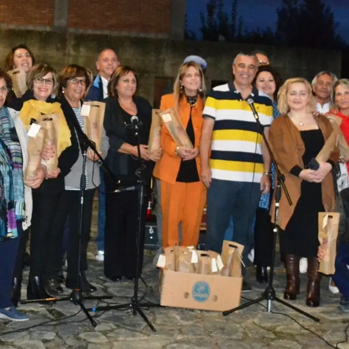 \"Foglie rosse, foglie gialle\": la kermesse autunnale che ha unito la comunità a San Giovanni di Zambrone