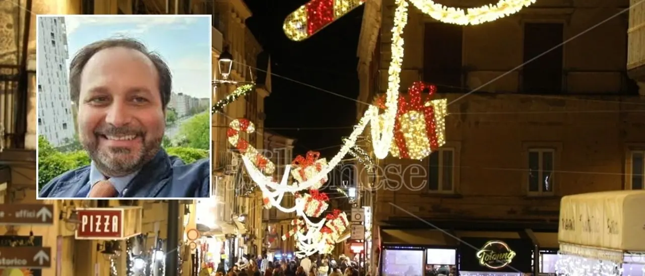 Le luminarie a Tropea \"accendono\" il dibattito in città, l'ex consigliere Piserà: «Costo eccessivo per le casse comunali, partecipino i privati»