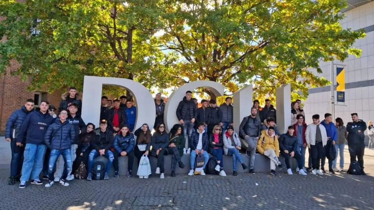 Due settimane di formazione a Dublino per 53 studenti vibonesi: «Preziosa opportunità di crescita»