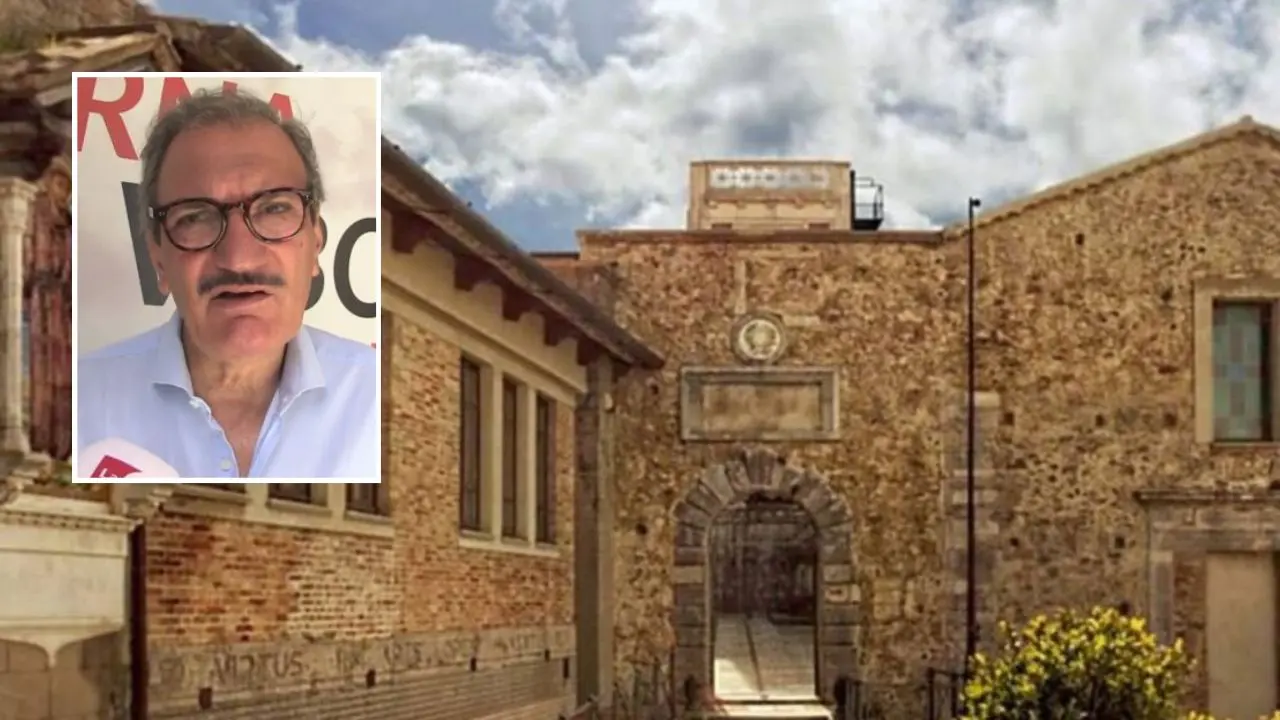 Romeo dimissionario dalla presidenza del Sistema bibliotecario vibonese replica alle accuse: «Spina staccata già anni fa. E non da noi»\n