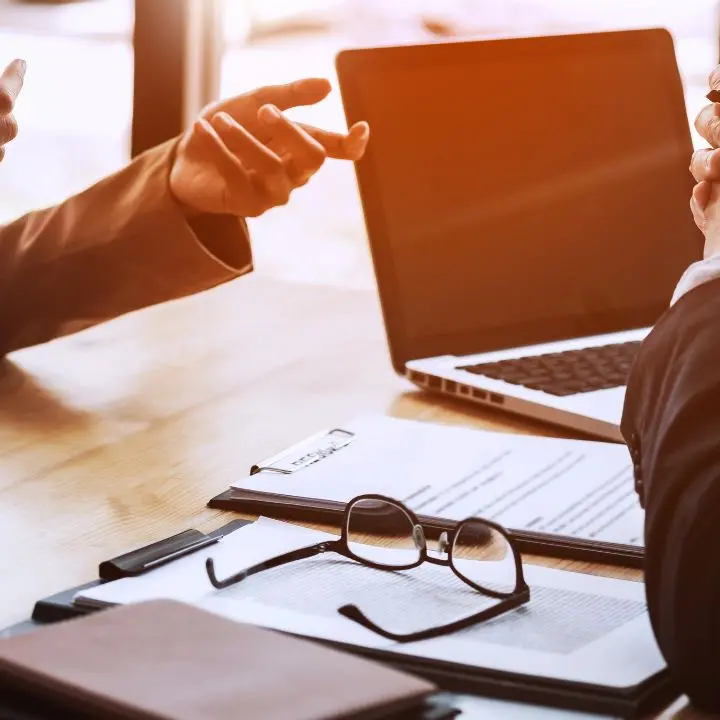 Bando della discordia al Comune di Vibo, bocciati i 4 candidati che erano approdati al colloquio finale: tutto da rifare ma ora si cambia