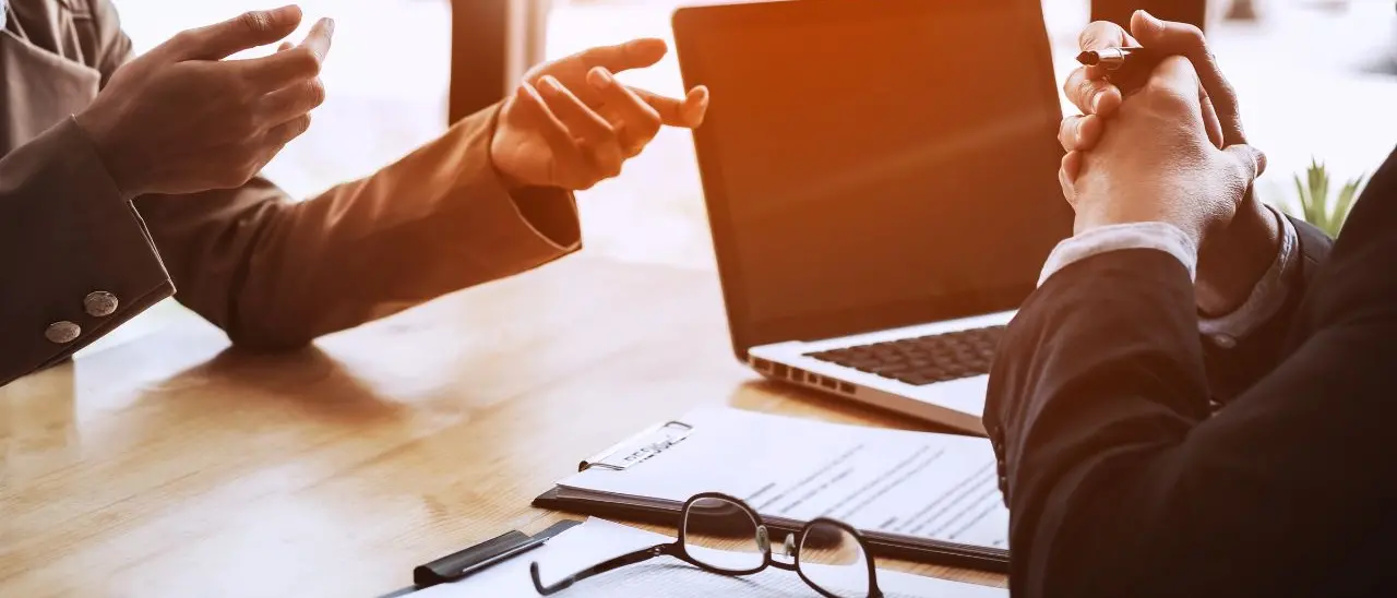 Bando della discordia al Comune di Vibo, bocciati i 4 candidati che erano approdati al colloquio finale: tutto da rifare ma ora si cambia