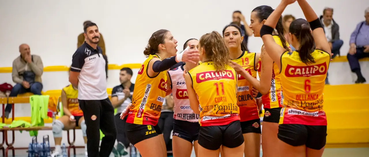 Tonno Callipo, vincono anche le ragazze: il 3 a 0 contro la Volley Reghion è il terzo trionfo consecutivo