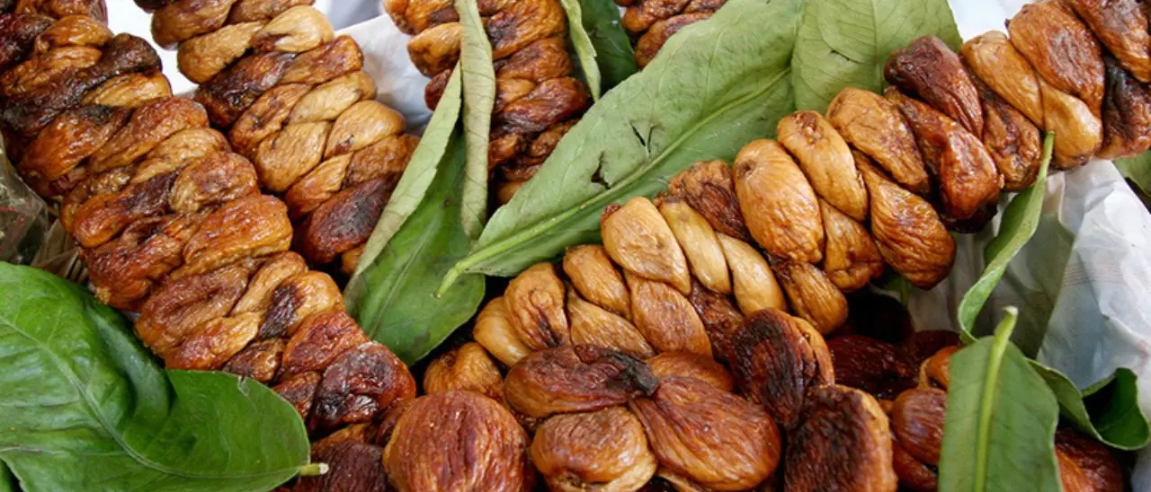 Dai legionari romani ai dolci natalizi: il viaggio del fico secco attraverso i secoli fin sulle tavole dei calabresi in tutto il mondo