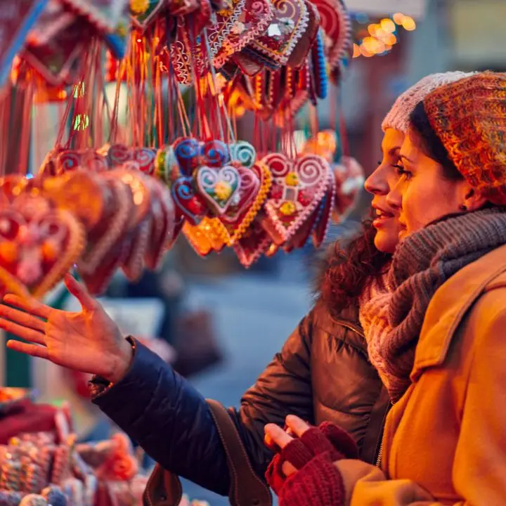 Tropea, i commissari replicano all’associazione Giovani tropeani: «I mercatini di Natale si faranno regolarmente»