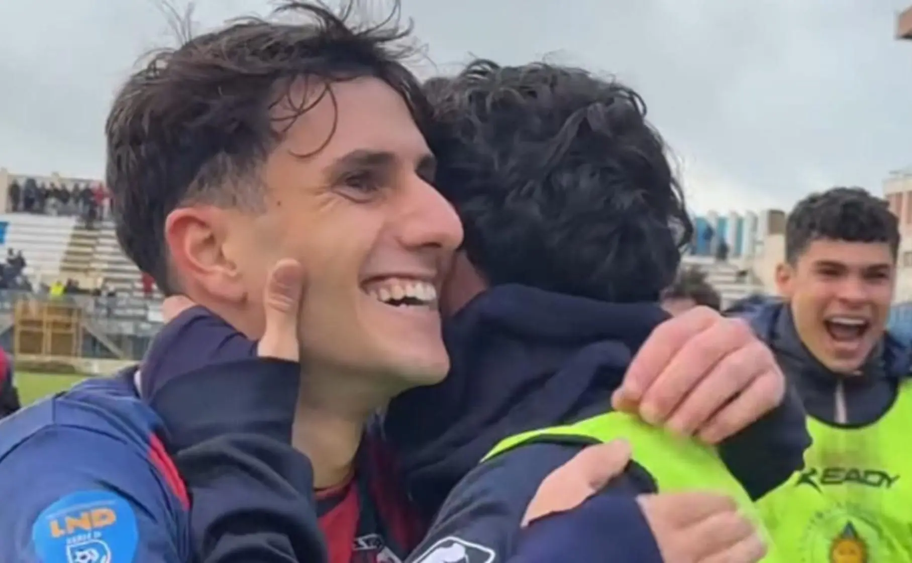 Serie D, la Vibonese ritrova il sorriso battendo (0-2) l'Akragas. Grazie ai tre (preziosi) punti i rossoblù rimangono a stretto contatto con la vetta