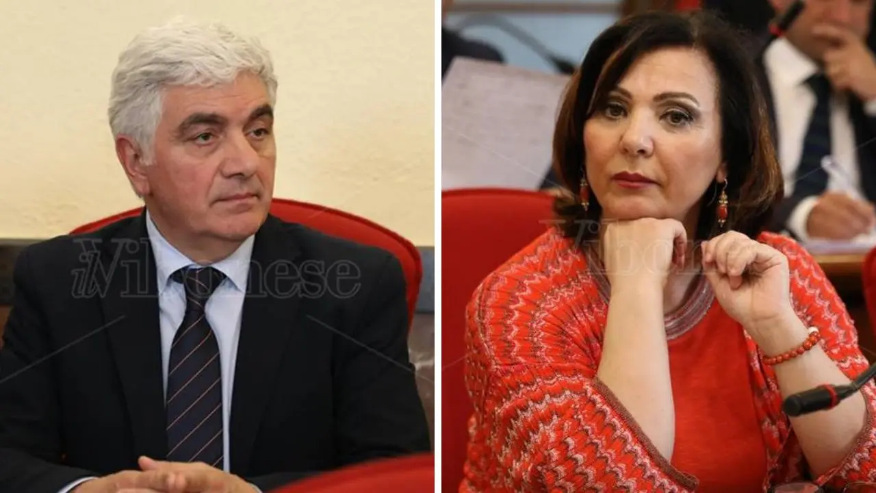 Trasporto pubblico a Vibo, l'ex assessore Scalamogna accetta il guanto di sfida di Pilegi: «Pronto al confronto. Non ha competenze per le sue deleghe»