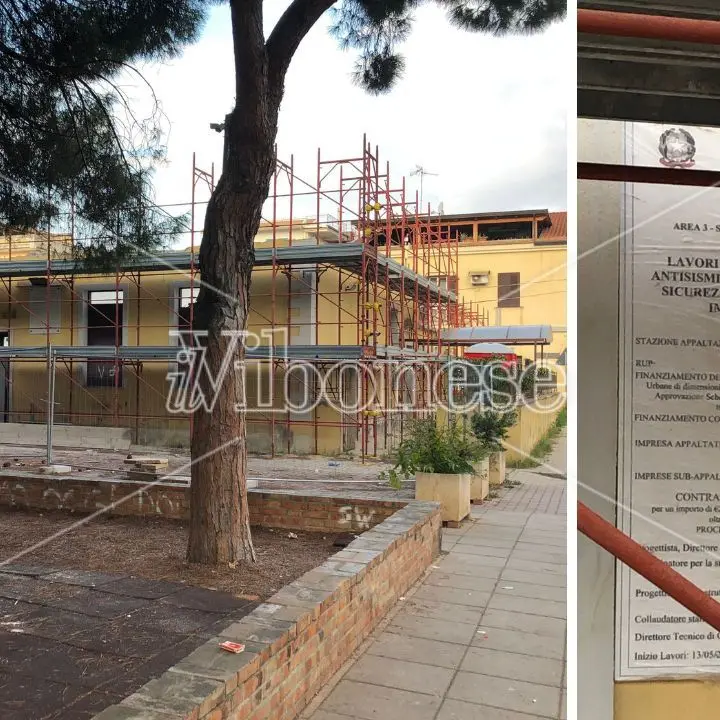 Cantiere fermo alla scuola Presterà di Vibo Marina, l'assessore Monteleone: «Serve una variante per procedere». Intanto la data di fine dei lavori è sparita dal cartello