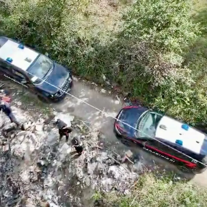 Nicotera, scoperta discarica abusiva vicino a due torrenti: indagini per risalire a chi ha abbandonato i rifiuti