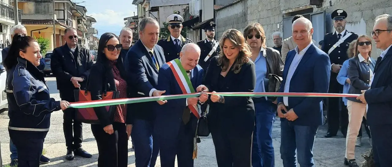 Inaugurato a Limbadi il cantiere del nuovo auditorium comunale da un milione di euro. L'ex deputata Nesci: «Ora anche gli altri comuni si diano da fare»