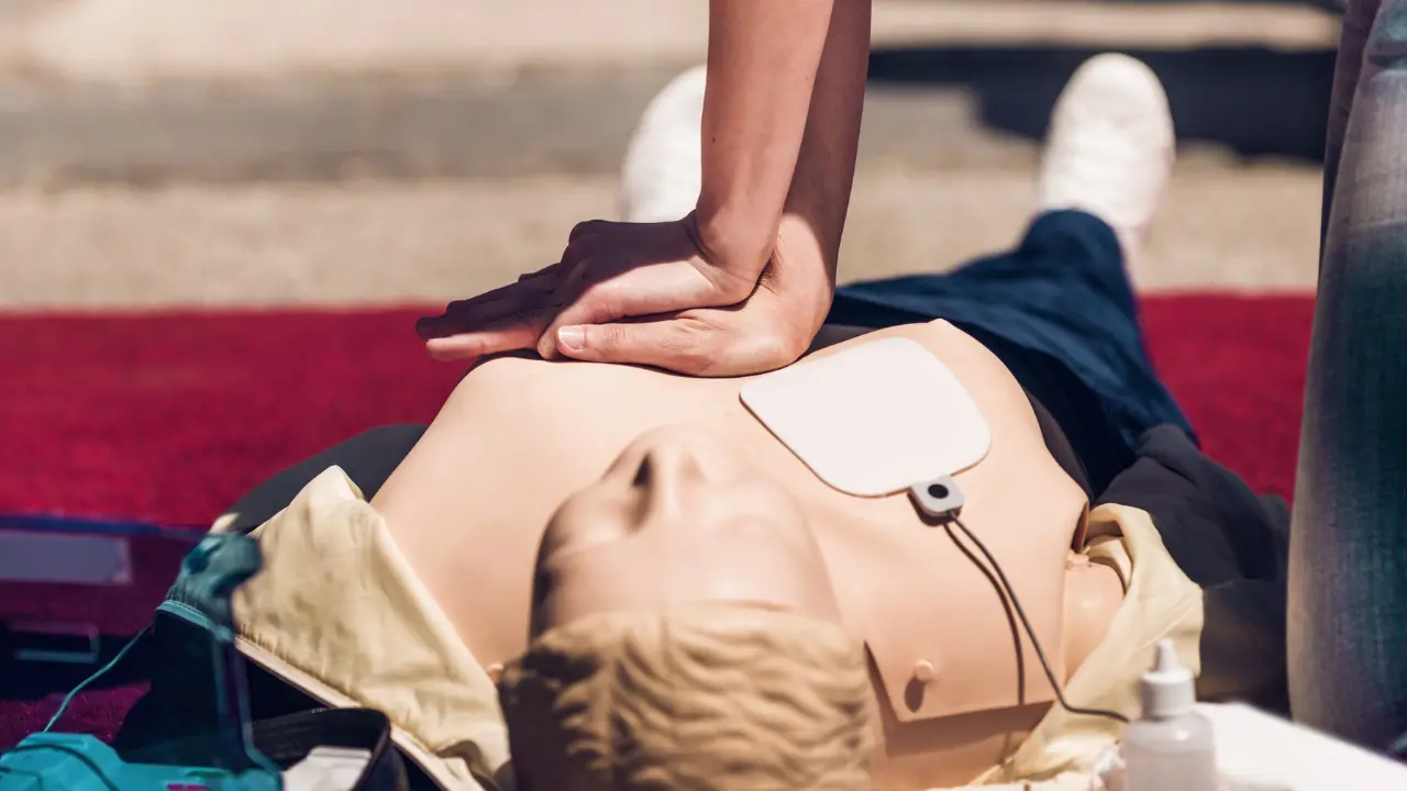 Primo soccorso e uso del defibrillatore, a Pernocari un corso promosso dal Comune di Rombiolo e Prociv Augustus