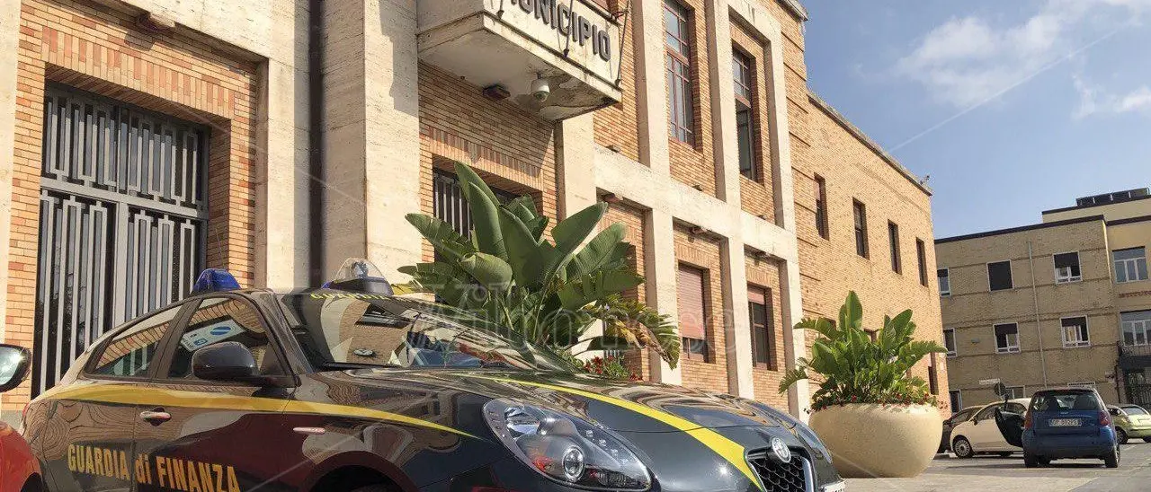 Inchiesta al Comune, la politica e l’arte di scaricare responsabilità