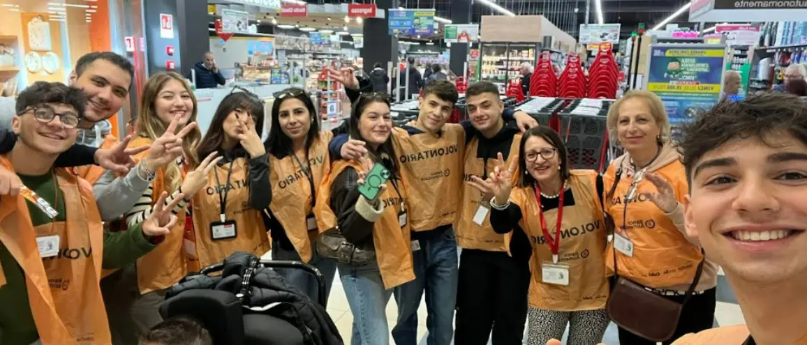 Giornata della Colletta alimentare, in campo a Vibo studenti e associazioni: «Un piccolo gesto può fare la differenza»