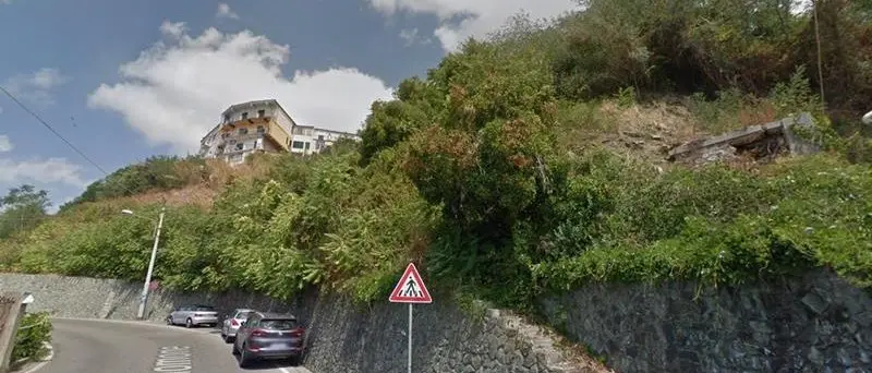 Pizzo, consolidamento del costone e passaggio pedonale panoramico