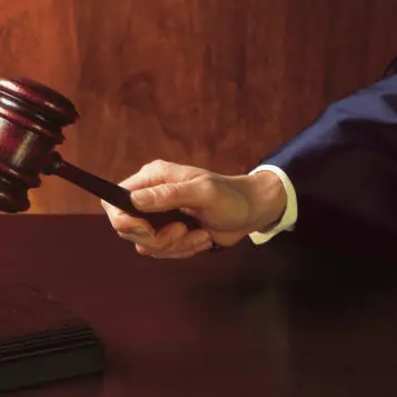 Minacce ai giudici di Vibo, dal senatore Mangialavori «ferma condanna»