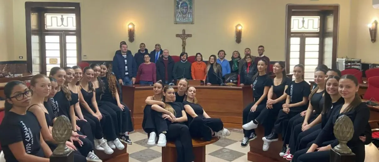 Arte ed educazione civica, le studentesse del Liceo coreutico Capialbi di Vibo in visita a Palazzo Razza