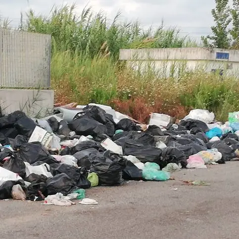 Rifiuti nelle aree industriali, è guerra di competenze tra Comune e Corap