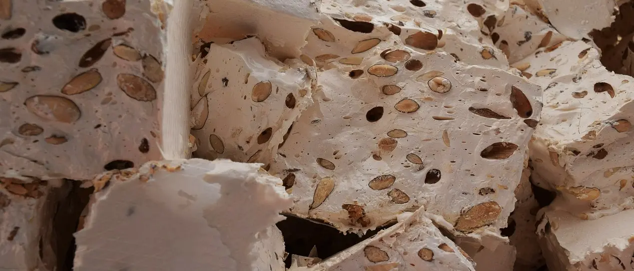 Serra San bruno si prepara al Natale: a inaugurare gli eventi il taglio di un torrone artigianale lungo 12 metri