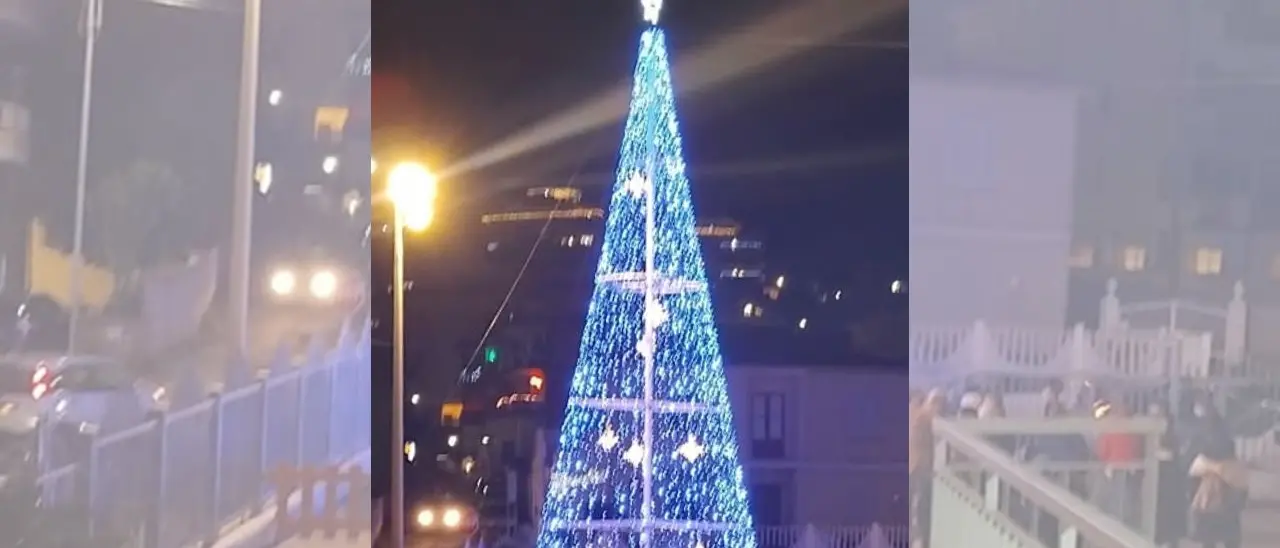 Vibo Marina, l’accensione dell’albero di Natale dà il via al cartellone degli eventi per le festività