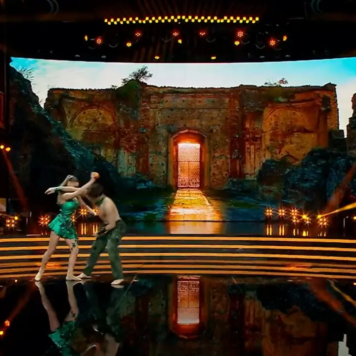 Soriano Calabro a… Ballando con le stelle: i ruderi dell’antica chiesa come sfondo di una performance di danza