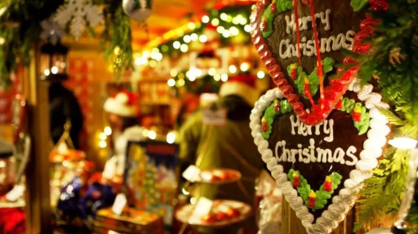 Vibo, l'associazione Ana Ugl organizza un mercatino di Natale in piazza Municipio