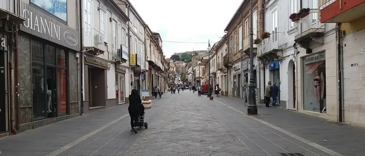 Vibo, una nuova attività apre i battenti nel centro storico. Nasce Save the Date, spazio per eventi, convegni e mostre