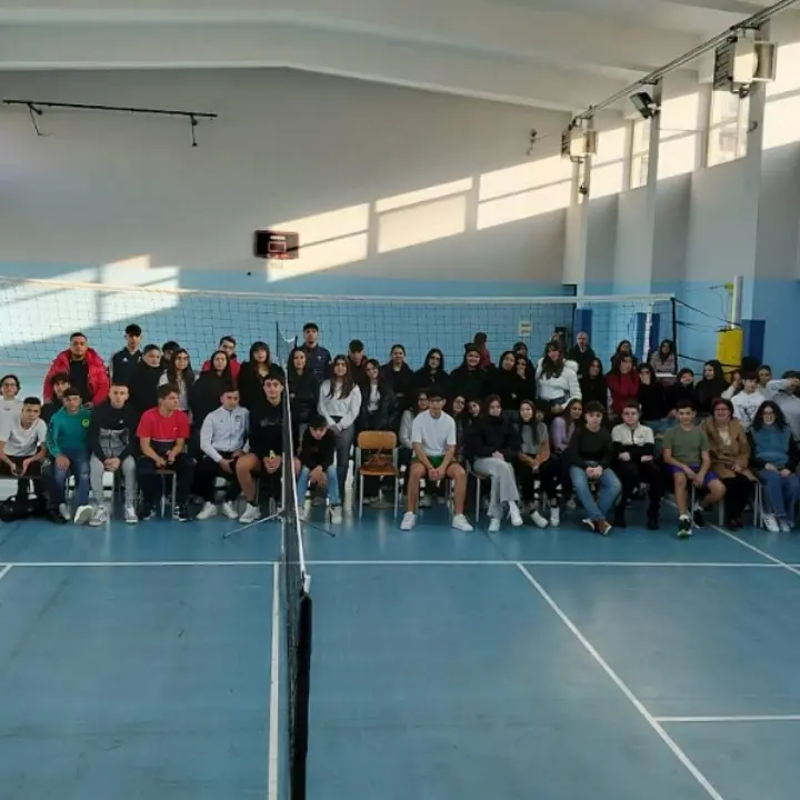 Dai social media alla violenza di genere, gli studenti del liceo Vinci di Nicotera a confronto con temi d’attualità